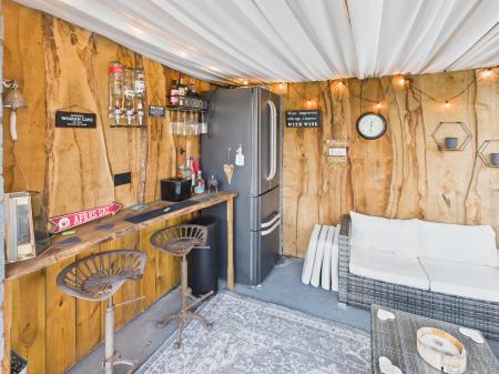 3 bedroom Semi-detached house for sale in Warrington Road, Penketh, Warrington, WA5