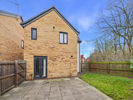 3 bedroom Detached house for sale in Knott Mill Way, Runcorn, WA7