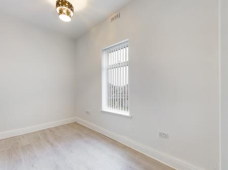 3 bedroom Terraced House for sale in Hallfields Road, Warrington, WA2