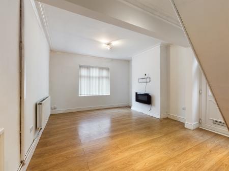 3 bedroom Terraced House for sale in Hallfields Road, Warrington, WA2