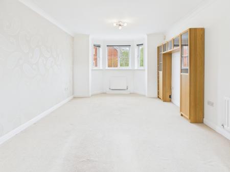2 bedroom Flat for sale in Thorneycroft Drive, Warrington, WA1