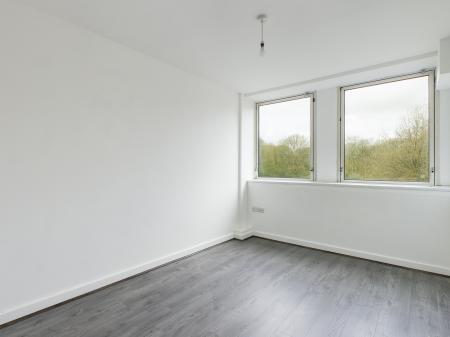 1 bedroom Flat to let in Castleview, Runcorn, WA7