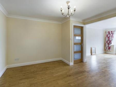 2 bedroom Bungalow to let in Wilmslow Crescent, Thelwall, WA4