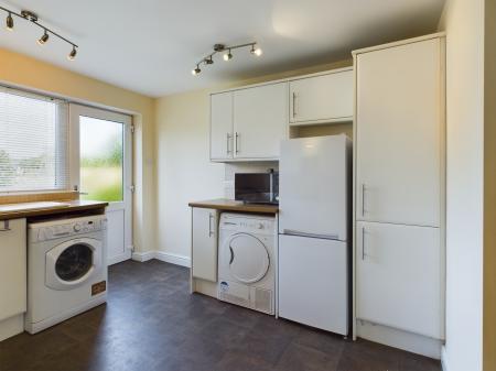 2 bedroom Bungalow to let in Wilmslow Crescent, Thelwall, WA4