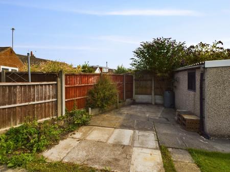 2 bedroom Bungalow to let in Wilmslow Crescent, Thelwall, WA4