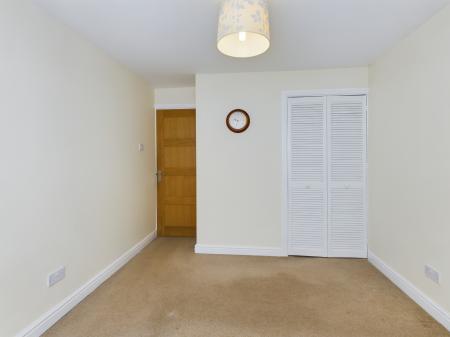2 bedroom Bungalow to let in Wilmslow Crescent, Thelwall, WA4