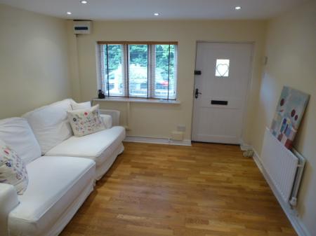 1 bedroom Cottage to let in Mount Pleasant, Wilmslow, SK9
