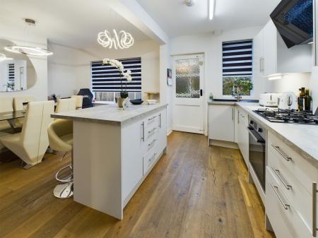3 bedroom Semi-detached house for sale in Stuart Drive, Stockton Heath, Warrington, WA4