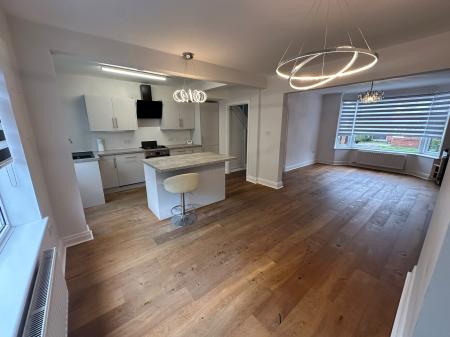 3 bedroom Semi-detached house for sale in Stuart Drive, Stockton Heath, Warrington, WA4