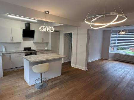 3 bedroom Semi-detached house for sale in Stuart Drive, Stockton Heath, Warrington, WA4