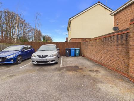 2 bedroom Detached house for sale in Berkeley Close, Warrington, WA5