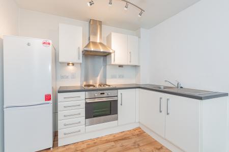 2 bedroom Flat to let in Greenings Court, Carrington Park, Warrington, WA2