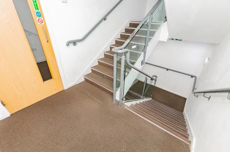 2 bedroom Flat to let in Greenings Court, Carrington Park, Warrington, WA2