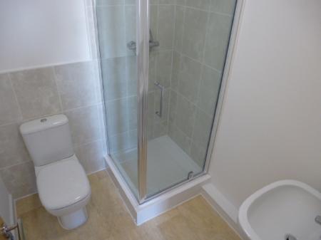 2 bedroom Flat to let in Rose Creek Gardens, Great Sankey, Warrington, WA5