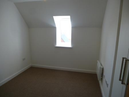 2 bedroom Flat to let in Rose Creek Gardens, Great Sankey, Warrington, WA5