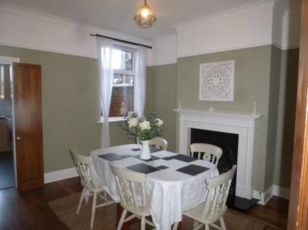 2 bedroom Terraced House to let in Morley Road, Walton, WA4