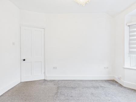3 bedroom Semi-detached house to let in Stuart Drive, Stockton Heath, Warrington, WA4