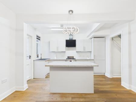 3 bedroom Semi-detached house to let in Stuart Drive, Stockton Heath, Warrington, WA4