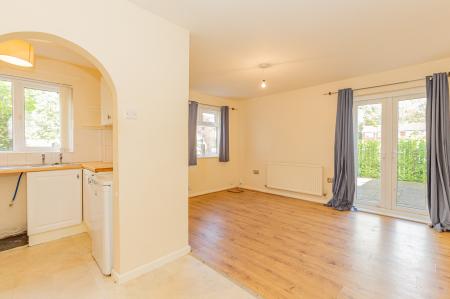 1 bedroom Semi-detached house to let in Stonehaven Drive, Fearnhead, Warrington, WA2