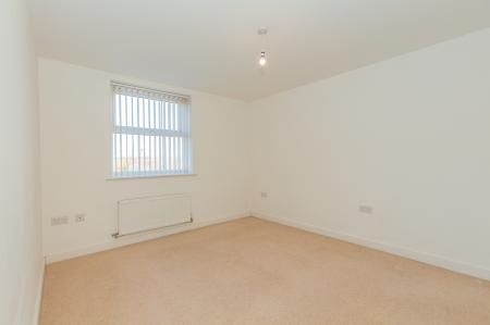 2 bedroom Flat to let in Louisiana Drive, Great Sankey, Warrington, WA5