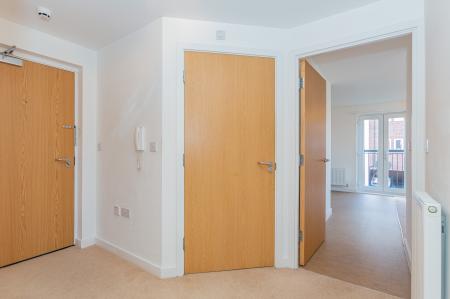 2 bedroom Flat to let in Louisiana Drive, Great Sankey, Warrington, WA5