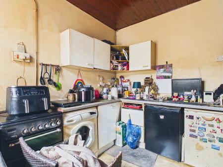 2 bedroom Terraced House for sale in Evelyn Street, Warrington, WA5