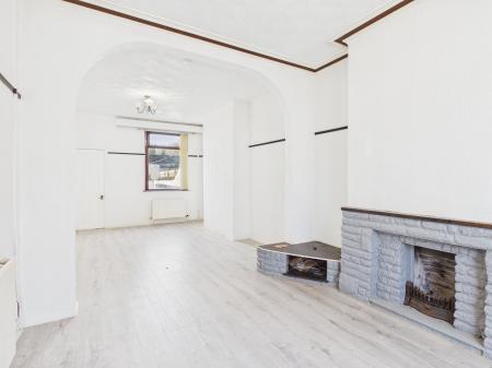 3 bedroom Terraced House to let in Wellfield Street, Bewsey, Warrington, WA5