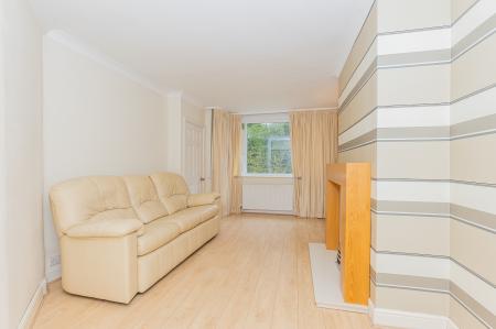 2 bedroom Semi-detached house to let in Longbarn Lane, Woolston, Warrington, WA1