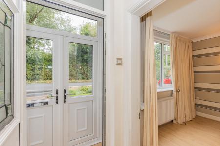 2 bedroom Semi-detached house to let in Longbarn Lane, Woolston, Warrington, WA1