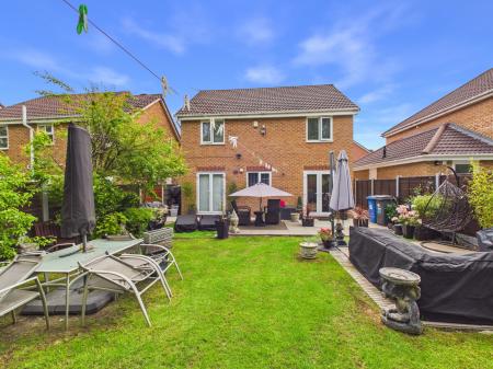 4 bedroom Detached house for sale in California Close, Great Sankey, Warrington, WA5