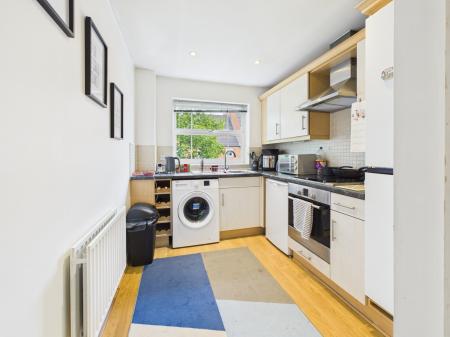 2 bedroom Flat to let in Mansfield Apartments, Templeton Drive, Fearnhead, Warrington, WA2