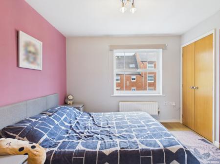 2 bedroom Flat to let in Mansfield Apartments, Templeton Drive, Fearnhead, Warrington, WA2