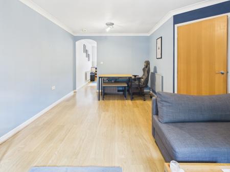 2 bedroom Flat to let in Mansfield Apartments, Templeton Drive, Fearnhead, Warrington, WA2