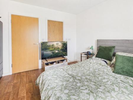 2 bedroom Flat for sale in Creola Court Louisiana Drive, Great Sankey, Warrington, WA5