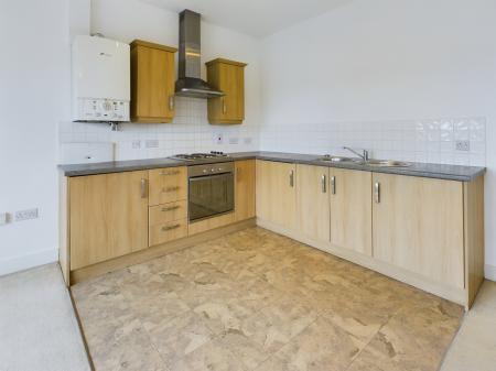 2 bedroom Flat to let in Elphins Drive, Warrington, WA4