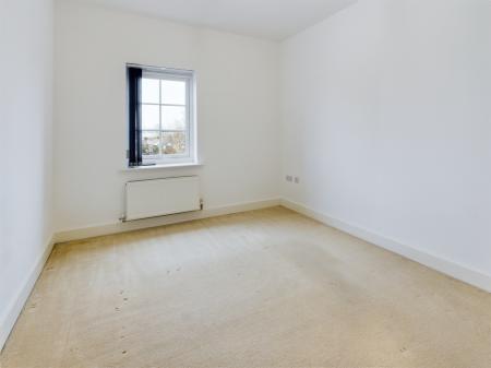 2 bedroom Flat to let in Elphins Drive, Warrington, WA4