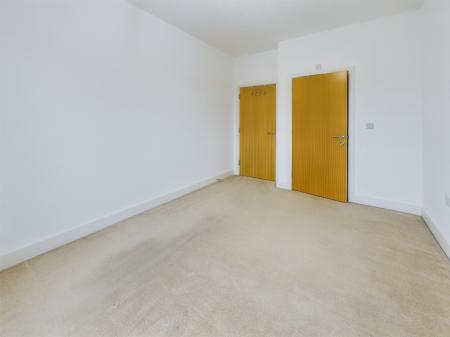 2 bedroom Flat to let in Elphins Drive, Warrington, WA4