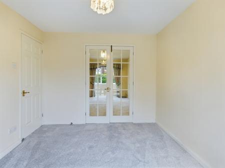 3 bedroom Detached house for sale in Tourney Green, Warrington, WA5