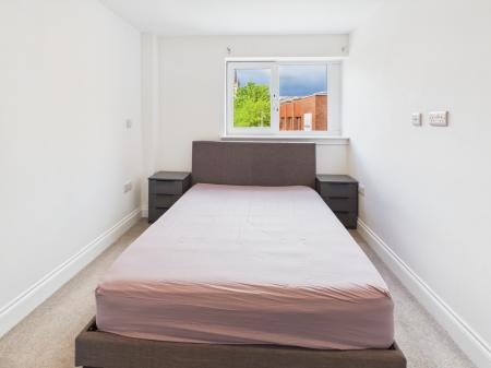1 bedroom Flat to let in George Street, WF1