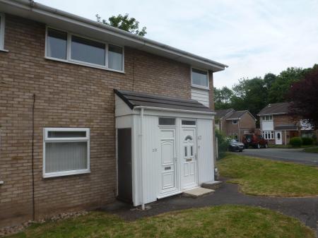 2 bedroom Ground floor maisonette to let in Armstrong Close, Birchwood, Warrington, WA3