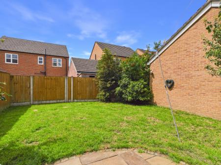 3 bedroom Detached house to let in Powder MIll Road, Latchford, Warrington, WA4