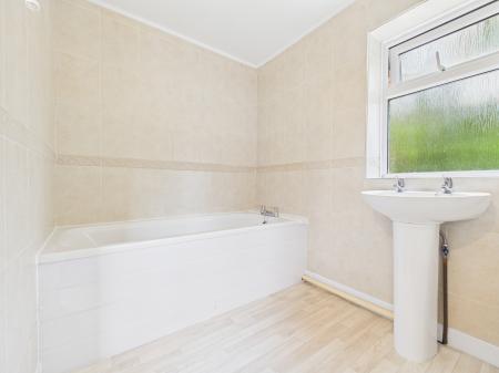3 bedroom Detached house to let in Massey Avenue, Dallam, Warrington, WA5
