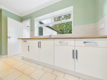 3 bedroom Detached house to let in Massey Avenue, Dallam, Warrington, WA5