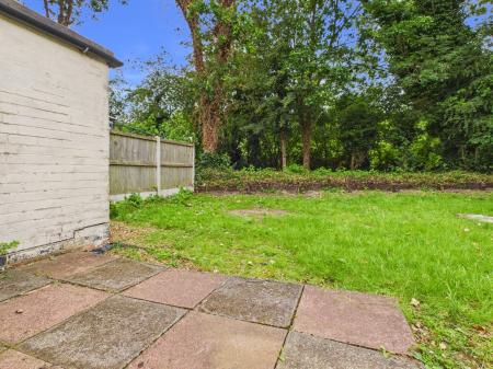 3 bedroom Detached house to let in Massey Avenue, Dallam, Warrington, WA5