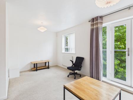 4 bedroom Terraced House to let in Meadow Road, Salford, Manchester, M7