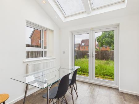 4 bedroom Terraced House to let in Meadow Road, Salford, Manchester, M7