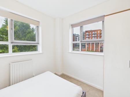 4 bedroom Terraced House to let in Meadow Road, Salford, Manchester, M7