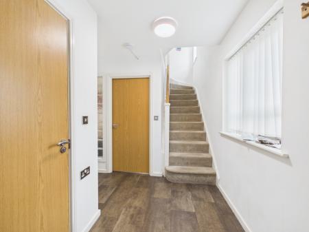 4 bedroom Terraced House to let in Meadow Road, Salford, Manchester, M7