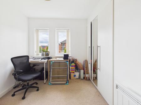 2 bedroom Flat to let in Louisiana Drive, Great Sankey, Warrington, WA5