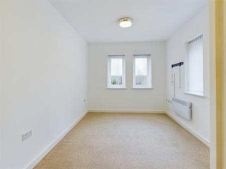 2 bedroom Flat to let in Louisiana Drive, Great Sankey, Warrington, WA5